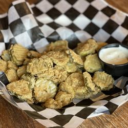 Dick's Last Resort - Pigeon Forge - Fried Pickles