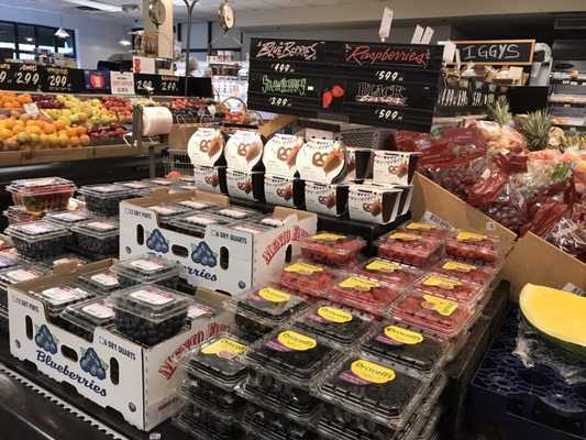 Broadway Marketplace by null