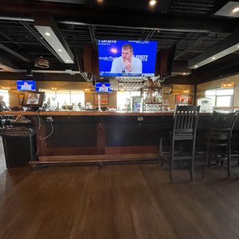 Thirsty Rooster Trail Eatery & Bar - a bar with a television - Sports Bars Near Me - St. Albert, Alberta Thirsty Rooster Trail Eatery & Bar - a bar with a television - Sports Bars Near Me - St. Albert, Alberta