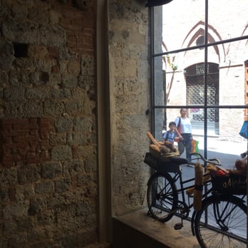 Cafe Morbidi - Cafes Near Me - Siena, SI
