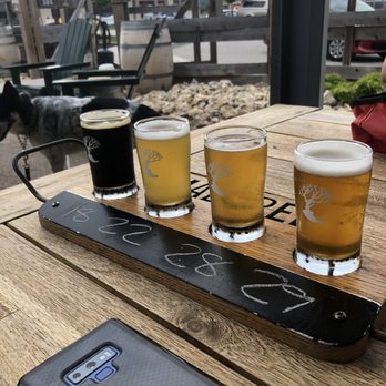 MadTree Brewing - Beer flight - Breweries Near Me - Cincinnati, Ohio
