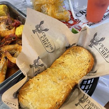 Crawfish Chef - Garlic bread - Seafood Near Me - Seattle, Washington