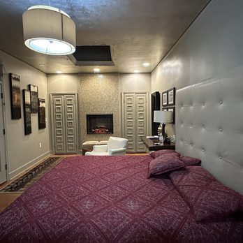 The Campbell Hotel - A view of the room. - Hotels Near Me - Tulsa, Oklahoma