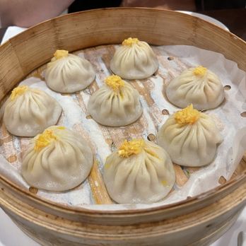 M Dumpling - Crab Roe and Pork Soup Dumpling (XLB) (8pc) - Chinese Near Me - Fremont, California