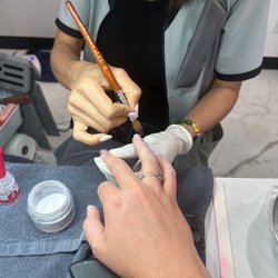 Paradise Nail And Spa - Vivian doing her thing