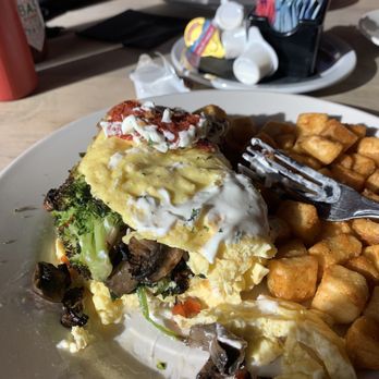 Mother's - Veggie Omlet - American Near Me - Tampa, Florida Mother's - Veggie Omlet - American Near Me - Tampa, Florida