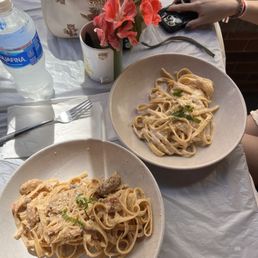 Chicken Fettuccini with Alfredo Sauce Chicken Fettuccini with Alfredo Sauce