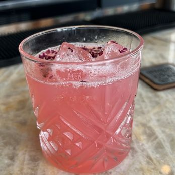 Assembly Rooftop Lounge - Rose Gold Margarita - Lounges Near Me - Philadelphia, Pennsylvania