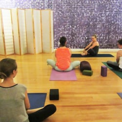 Spira Yoga & Wellness - Teacher trainees student teaching in a Yoga Teacher Training
