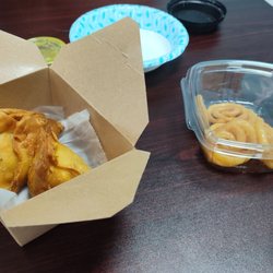 Dilli Delights - Samosas, jelabi, chai