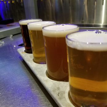 Yard House - Delicious flight! - Bars Near Me - Boston, Massachusetts