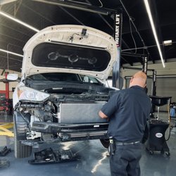 Mission Auto Center - AC compressor and condenser replacement on a Hyundai Santa Fe