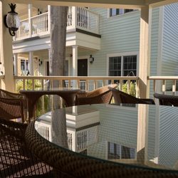 The Addison on Amelia Island - Courtyard happy hour