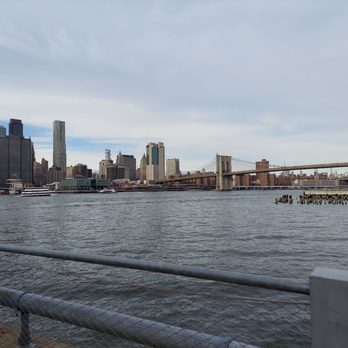 Brooklyn Bridge Park Pier 5 - Another view of the Brooklyn Bridge - Parks Near Me - Brooklyn, New York