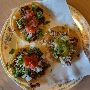 Los 3 Panchos - A trio of street tacos. Cabesa, lengua y asada. - Mexican Near Me - Toppenish, Washington Los 3 Panchos - A trio of street tacos. Cabesa, lengua y asada. - Mexican Near Me - Toppenish, Washington