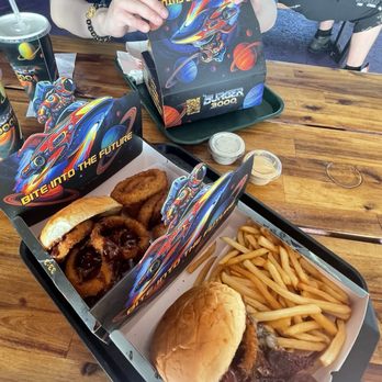 Burger 3000 - Burgers Near Me - Chatsworth, California
