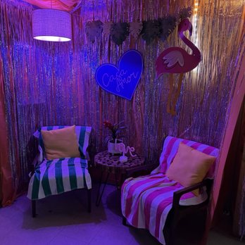 Wisteria Tavern - Pubs Near Me - Pensacola, Florida Wisteria Tavern - Pubs Near Me - Pensacola, Florida