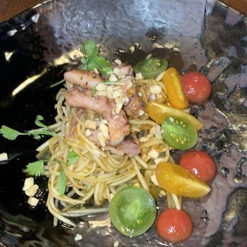 Restaurant Gish - Papaya salad (loved the spice in this) - New American Near Me - Santa Clara, California