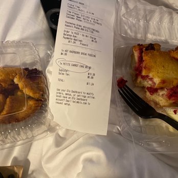 Kneaders Bakery & Cafe - a piece of pie and a piece of ice cream - Desserts Near Me - Ogden, Utah Kneaders Bakery & Cafe - a piece of pie and a piece of ice cream - Desserts Near Me - Ogden, Utah