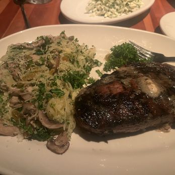 Houston's Restaurant - Hawaiian Rib-eye side of spaghetti squash - American Near Me - Hackensack, New Jersey Houston's Restaurant - Hawaiian Rib-eye side of spaghetti squash - American Near Me - Hackensack, New Jersey