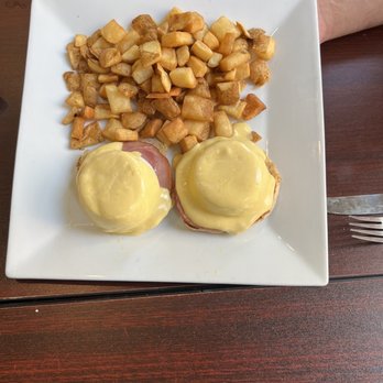 Brunch - Brunch Benedict - Breakfast & Brunch Near Me - Milwaukee, Wisconsin Brunch - Brunch Benedict - Breakfast & Brunch Near Me - Milwaukee, Wisconsin