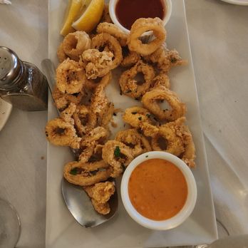 Gran Paradiso - Fried calamari, seafood and homemade pasta, apple strudel, and homemade bread pudding. - Italian Near Me - Island Park, New York Gran Paradiso - Fried calamari, seafood and homemade pasta, apple strudel, and homemade bread pudding. - Italian Near Me - Island Park, New York