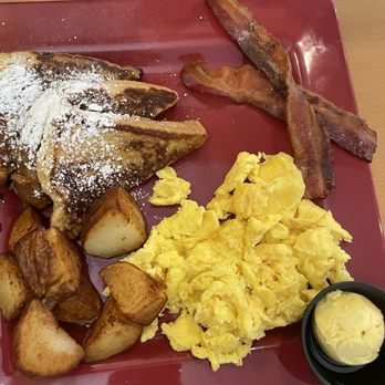 Toasted Mango Cafe - Cafes Near Me - Sarasota, Florida