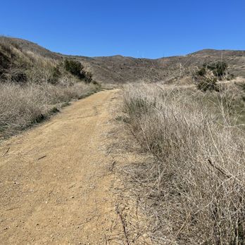 Solstice Canyon - Trail to the top - Parks Near Me - Malibu, California Solstice Canyon - Trail to the top - Parks Near Me - Malibu, California