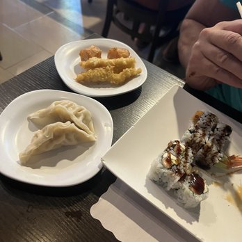 Sushi X - Shrimp dumplings, sushi, steamed gyoza - Japanese Near Me - Jacksonville, Florida
