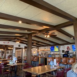 Blake's on the Lake. - Bar
