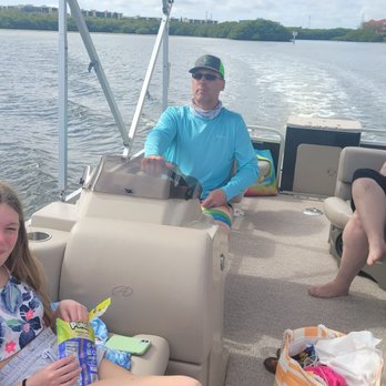 Cove Cay Marina - Beautiful newer boat we rented. There was a Yeti cooler filled with ice and water on board. - Boating Near Me - Clearwater, Florida Cove Cay Marina - Beautiful newer boat we rented. There was a Yeti cooler filled with ice and water on board. - Boating Near Me - Clearwater, Florida