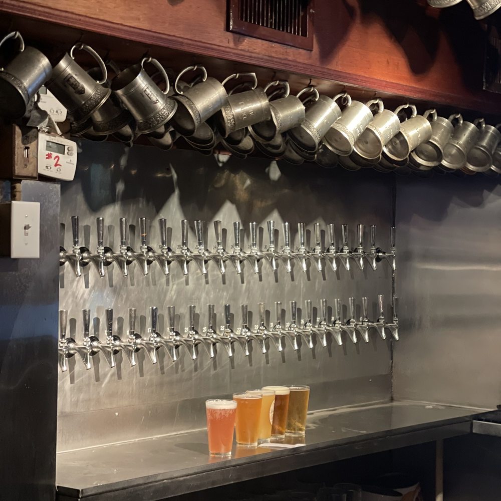Boondoggles Pub - Large selection of craft beer - Bars Near Me - El Lago, Texas