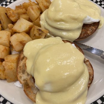 57s All American Grill - Eggs Benedict - American Near Me - Flushing, New York