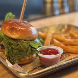 108 Tap House & Burger Bar - Peanut butter and jelly Burger