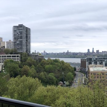 Old Glory Park - Parks Near Me - Weehawken, New Jersey