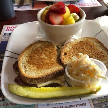 Mary's Diner - Diners Near Me - Waterbury, Connecticut