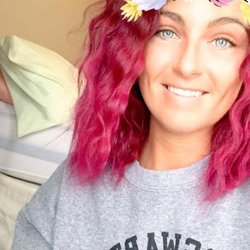 Bombshell Beauty Salon - Pink