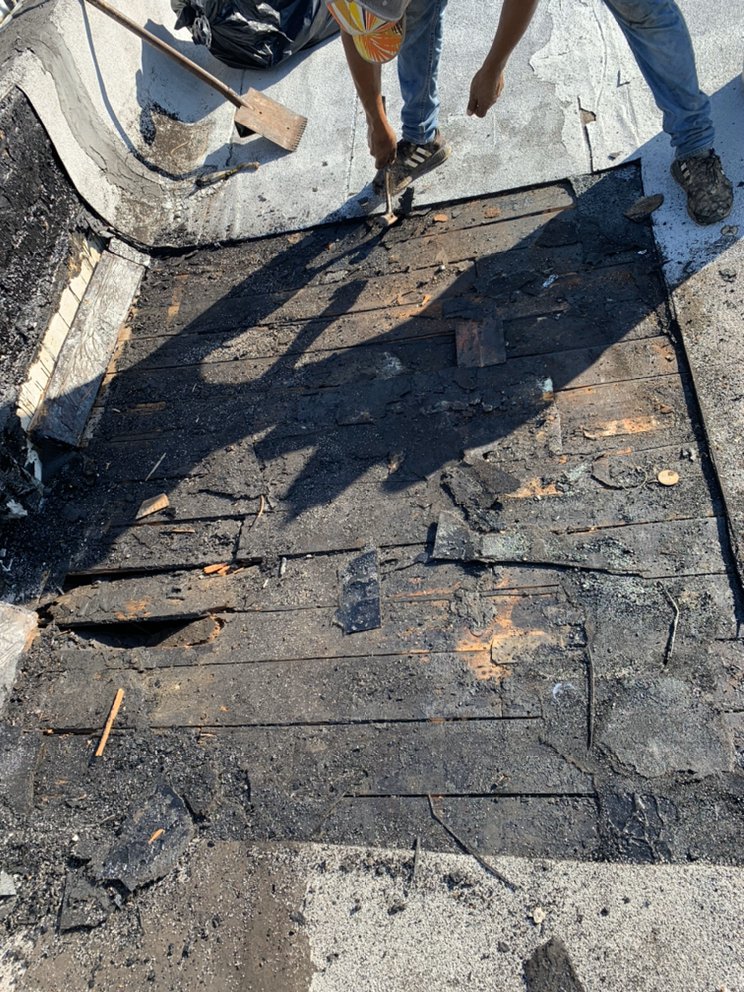 Slide of Maxx Leverage Construction