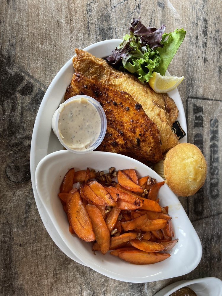 SHORTY PANTS LOUNGE Updated October 2024 149 Photos & 225 Reviews