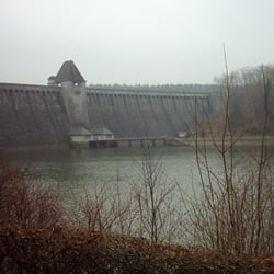 Sperrmauer