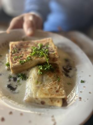 Cafe-Boutique PIANO by null