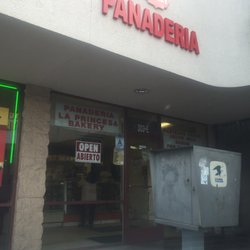 La Princesa Bakery - This place is back open! The pan is the best, very fresh and well made. Really glad this place is back open!