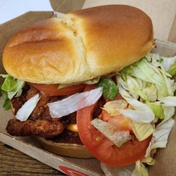 McDonald's - Spicy deluxe crispy chicken