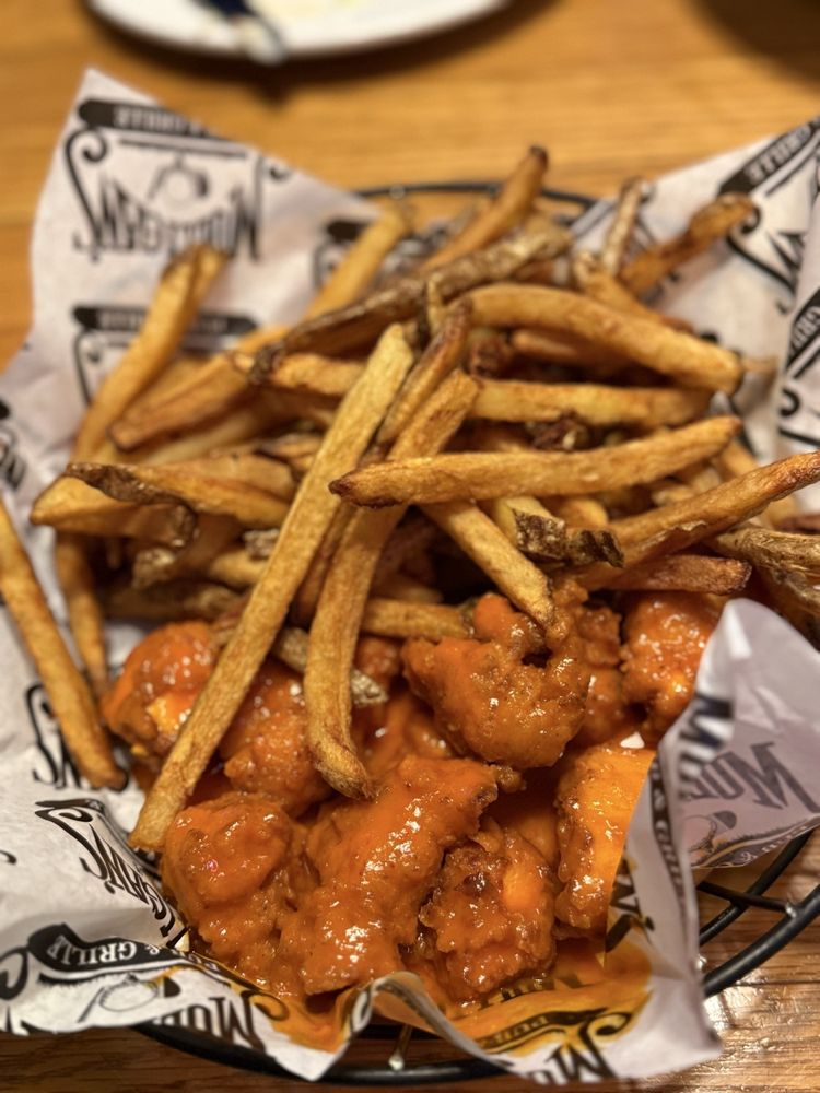 Social spots from Mulligan's Pub and Grille