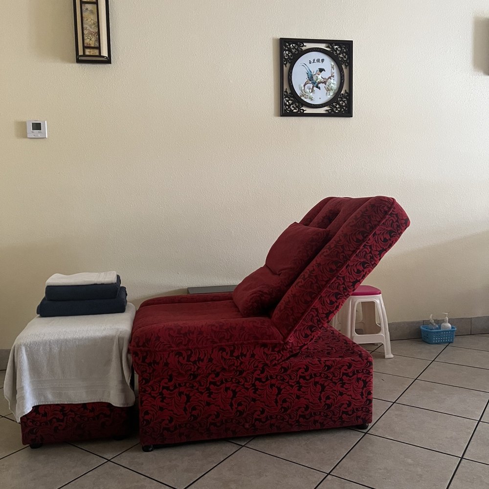 Looking forward to another massage! Looking forward to another massage!