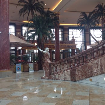 Intu Trafford Centre - Shopping Centers Near Me - Manchester, XGM