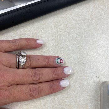 Red Nails - Christmas nails - Nail Salons Near Me - Canton, Georgia