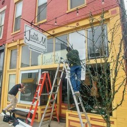 New sign going up
