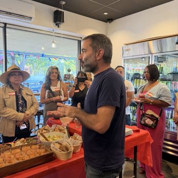 Upper Crust Baking - Bakeries Near Me - Davis, California