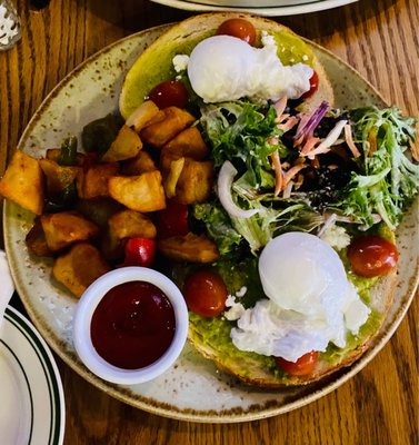 Dalton's Bar & Grill by null